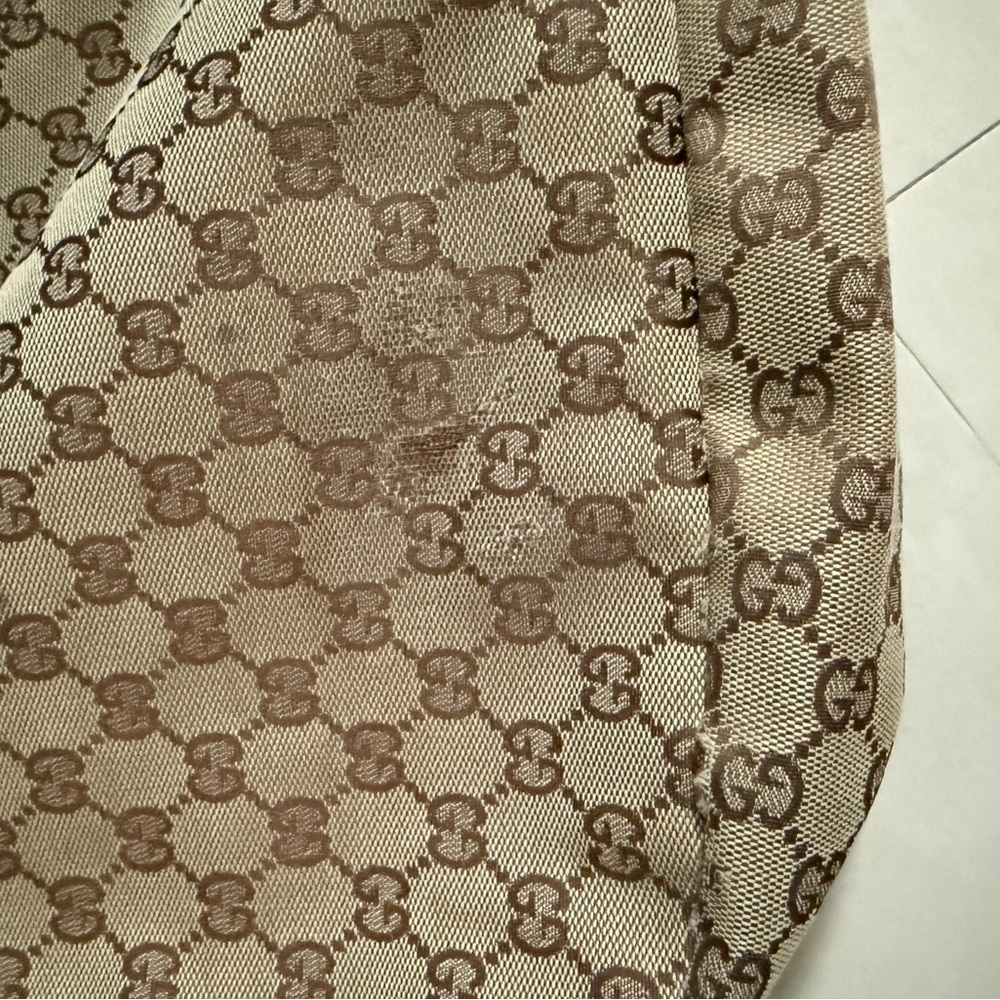 Gucci Beige and Green Hobo Bag - Picture 2 of 14